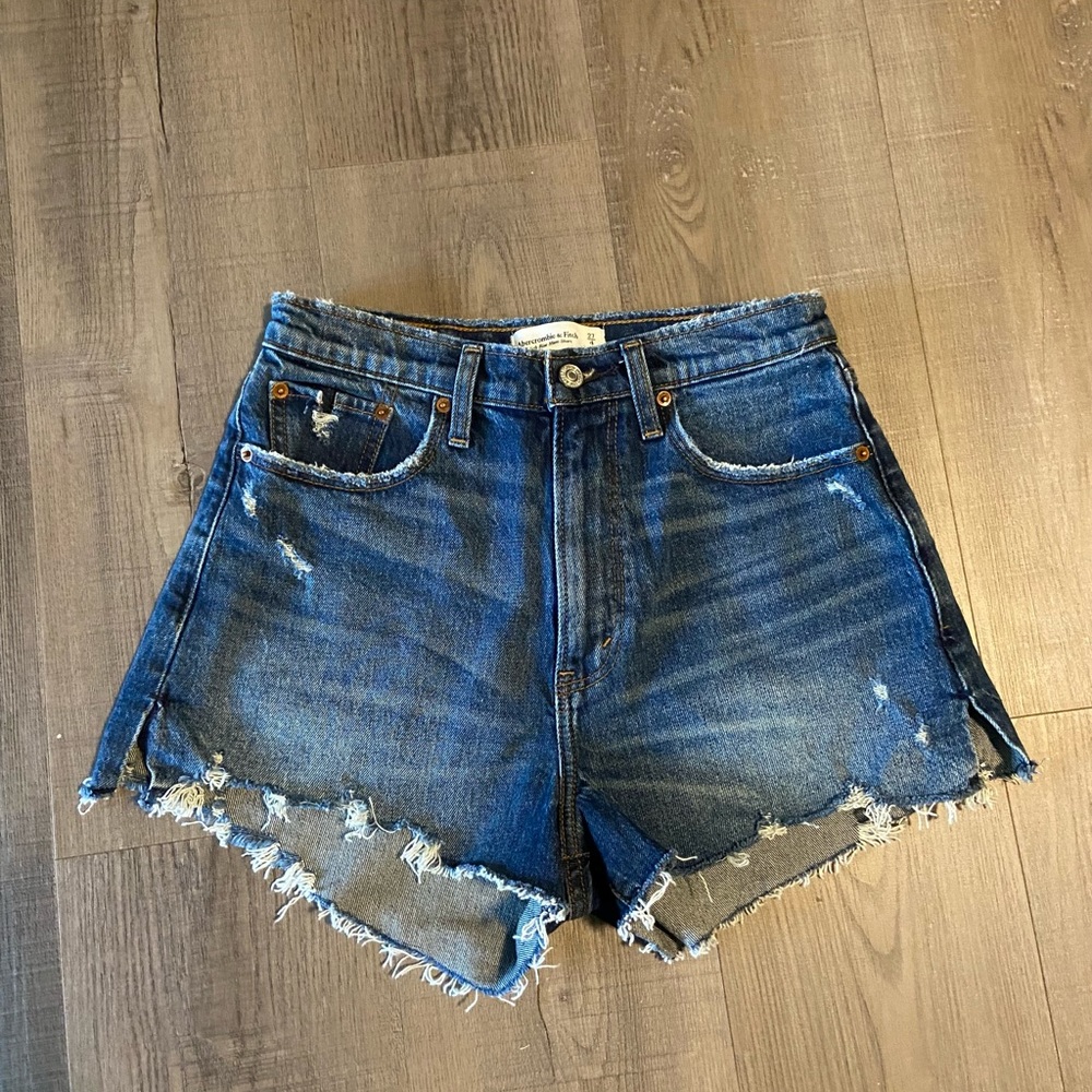 Abercrombie & Fitch Mom Shorts Curve Love size 27